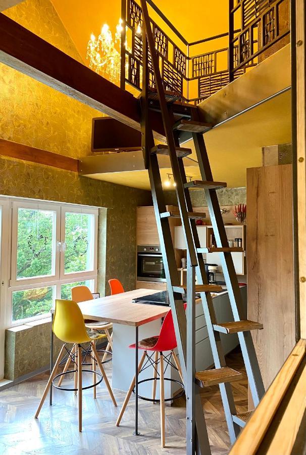 Hof Vierzehnender Im Hohen Venn - 70Qm Maisonette - 2 Schlafzimmer - Wohnkueche - Balkon Mit Grill - Monschau - Eifel - Hunde Willkommen - Islandpferde Extérieur photo