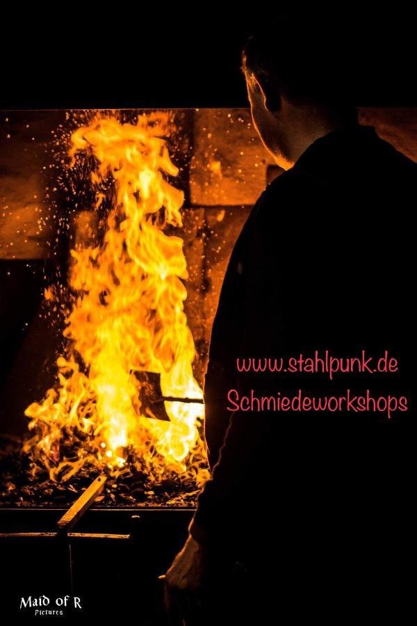 Hof Vierzehnender Im Hohen Venn - 70Qm Maisonette - 2 Schlafzimmer - Wohnkueche - Balkon Mit Grill - Monschau - Eifel - Hunde Willkommen - Islandpferde Extérieur photo