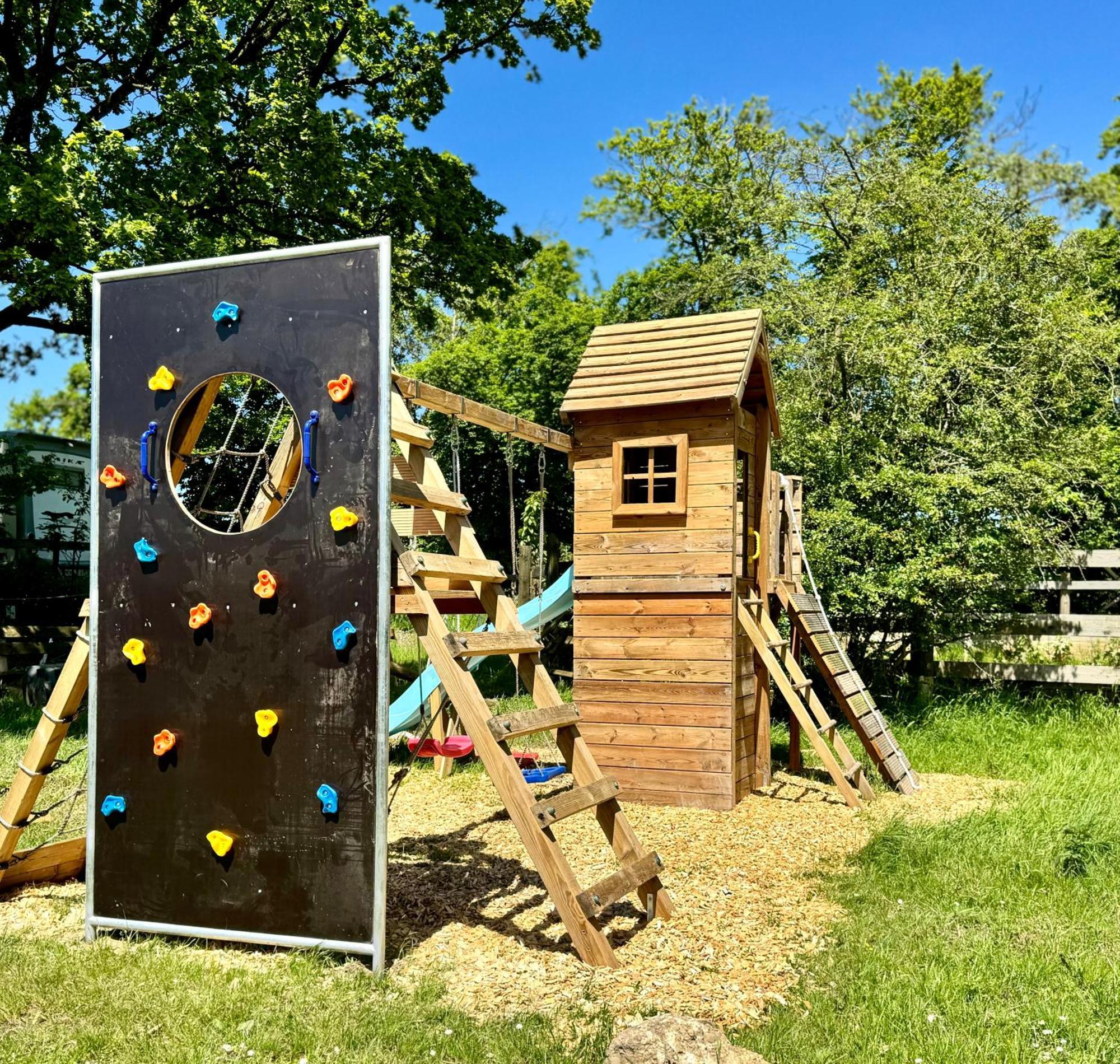 Hof Vierzehnender Im Hohen Venn - 70Qm Maisonette - 2 Schlafzimmer - Wohnkueche - Balkon Mit Grill - Monschau - Eifel - Hunde Willkommen - Islandpferde Extérieur photo